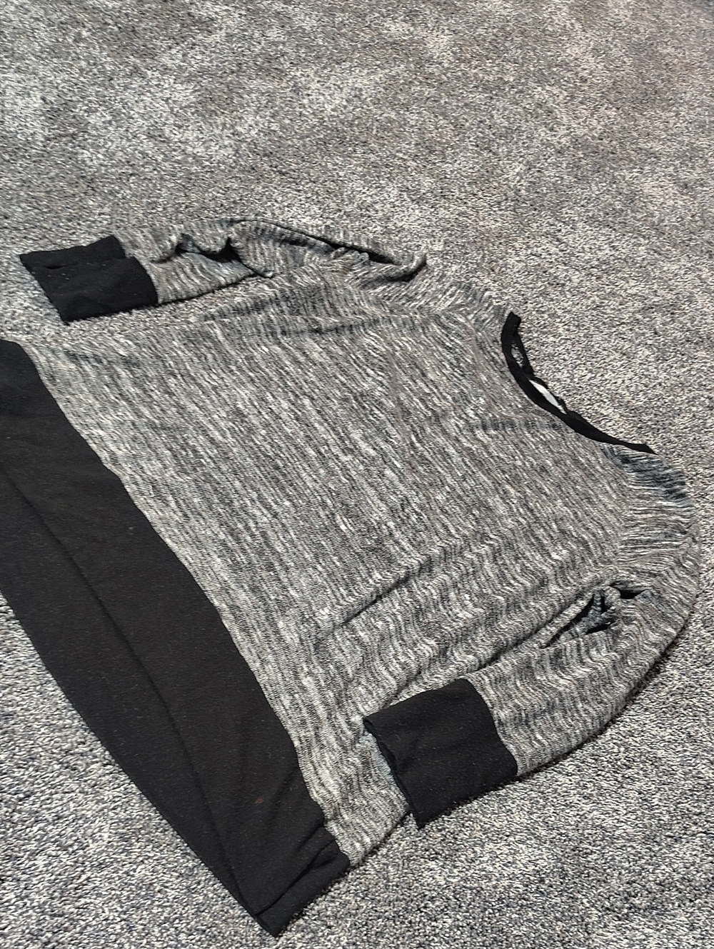 Women’s Heather Gray Crewneck Pullover with Black Trim